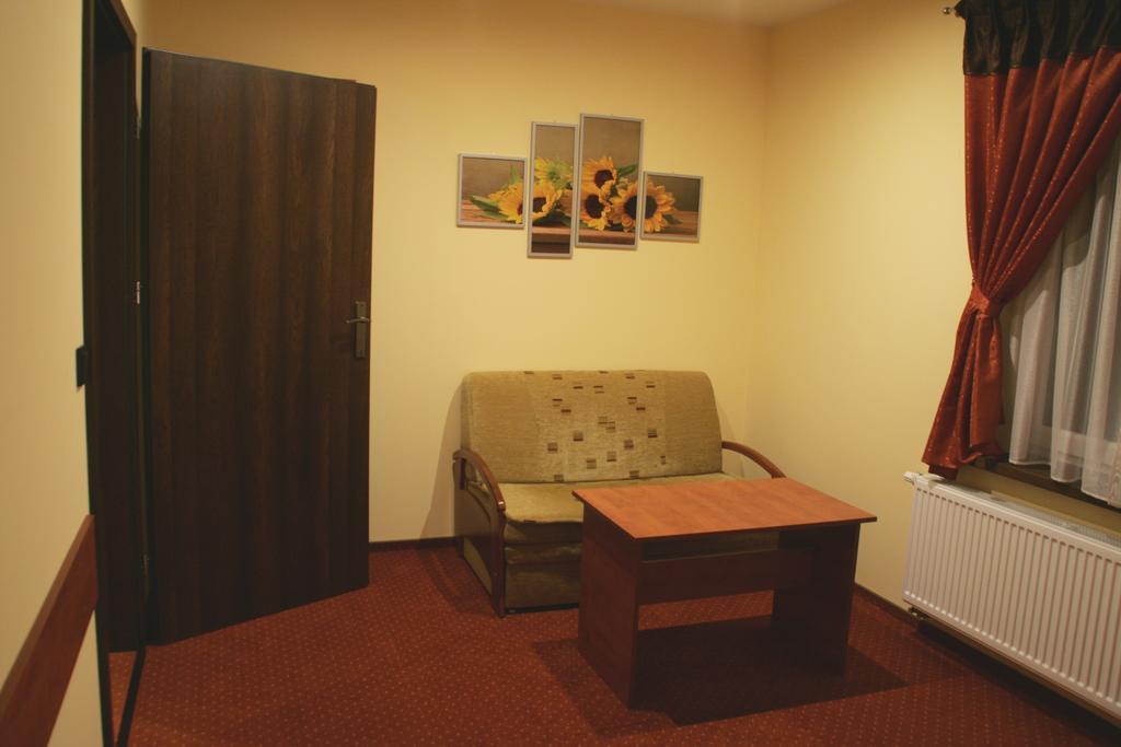 Hotel Kuznia Oberza Polska Łysomice Camera foto